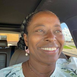 Meet your Posher, Marla